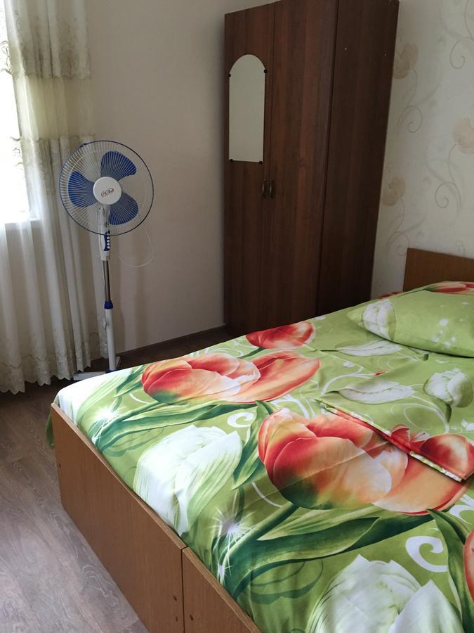Guesthouse Milena Leselidze Extérieur photo