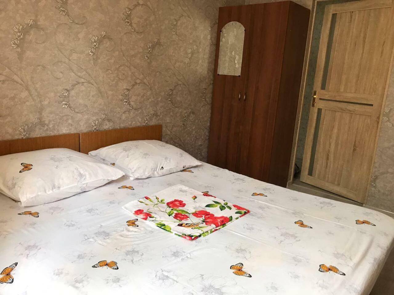 Guesthouse Milena Leselidze Extérieur photo